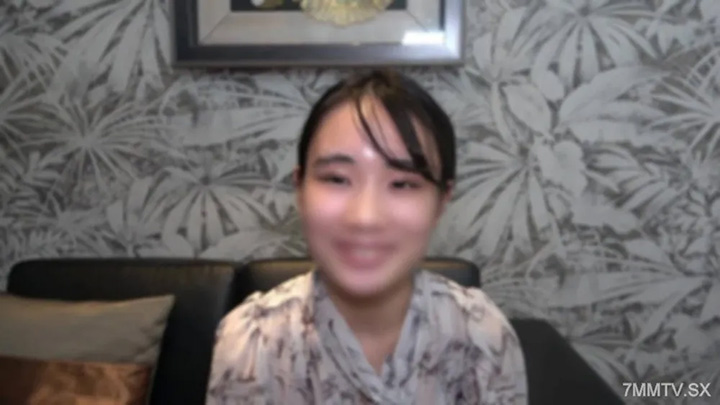 fc2-ppv-4658889-第一次拍攝普通而沉默的辦公室工作人員的隱藏性慾望。她用苗條的身體吞噬了雞巴，並要求奶油餅